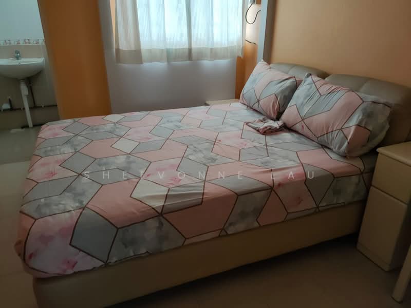 682 Hougang Avenue 4, 682 Hougang Avenue 4, 2 Bedrooms, 688 sqft, HDB Flat For Rent, by Sheevonne Lau, 25409556 - PropertyGuru.com.sg