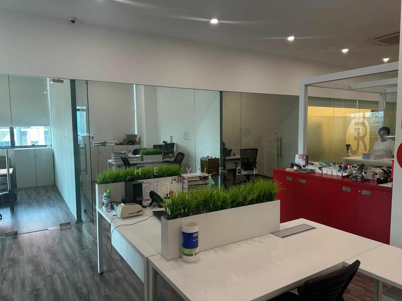 Interlocal Centre, 100G Pasir Panjang Road, 3,528 sqft, Light Industrial (B1) For Rent, by He Yifei, 25409636 - CommercialGuru.com.sg