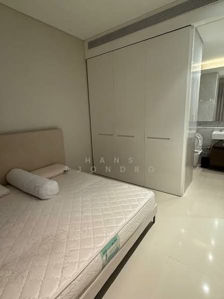 Scotts Square, 8 Scotts Road, 1 Bedroom, 635 sqft, Apartment For Rent, by Hans Tjondro, 25409674 - PropertyGuru.com.sg