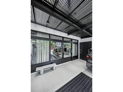 For Sale - ⭐ONLY $7MIL LANDED AT D10!! ⭐1 KM TO HENRY PARK PRI⭐ MINS' TO MRT!!⭐