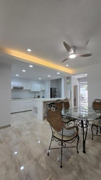 Landed house near Hougang MRT/ Mall, st xavier's lane, Hougang / Punggol / Sengkang, 3 Bedrooms, 2,500 sqft, Terraced House For Rent, by Tan Chong, 25410914 - PropertyGuru.com.sg