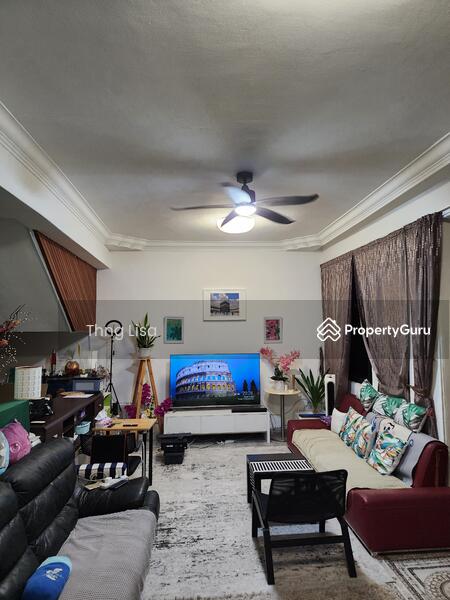 Spacious well planed living room