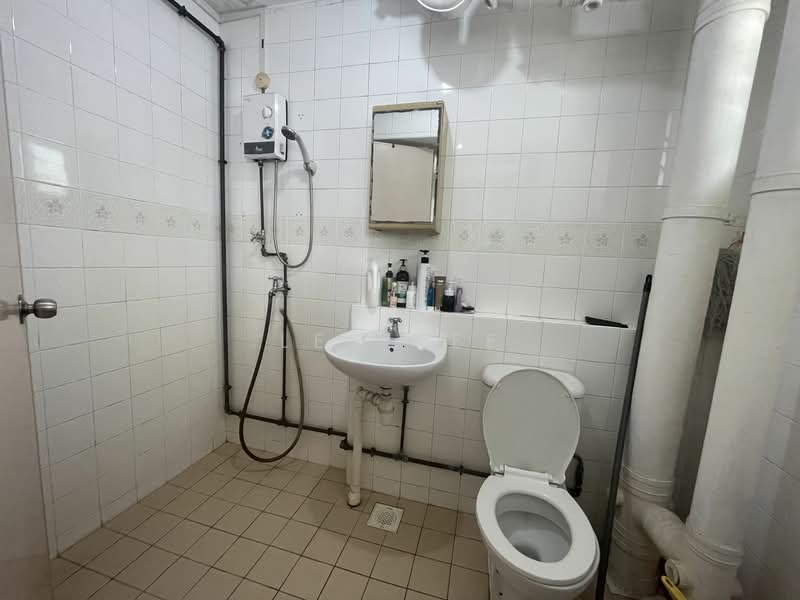 82 Strathmore Avenue, 82 Strathmore Avenue, Room Rental, 150 sqft, HDB Flat For Rent, by Leo Lee, 25411507 - PropertyGuru.com.sg