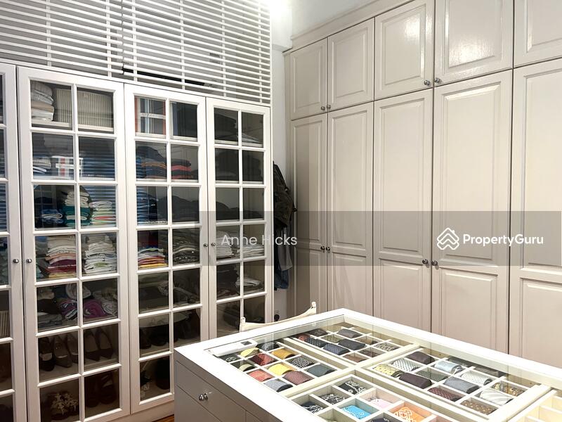 Master Bedroom Dressing Room
