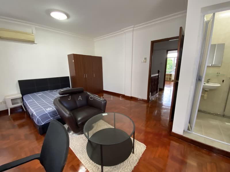 Toh Tuck Terrace/near Beauty World Mrt, , Room Rental, 160 sqft, Terraced House For Rent, by Jackie Aw, 25412988 - PropertyGuru.com.sg