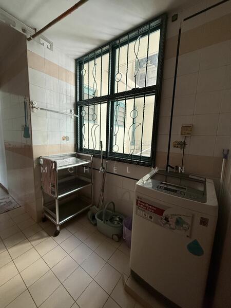 For Rent - 689A Woodlands Drive 75