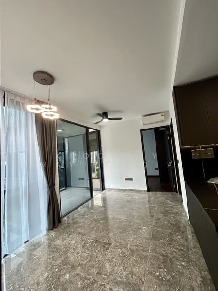 Hyll on Holland, 99 Holland Road, 2 Bedrooms, 700 sqft, Condominium For Rent, by Khoo May May Felicia, 25413092 - PropertyGuru.com.sg