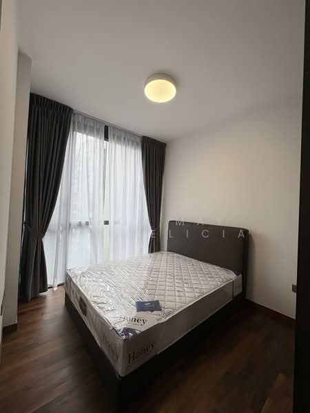 Hyll on Holland, 99 Holland Road, 2 Bedrooms, 700 sqft, Condominium For Rent, by Khoo May May Felicia, 25413092 - PropertyGuru.com.sg