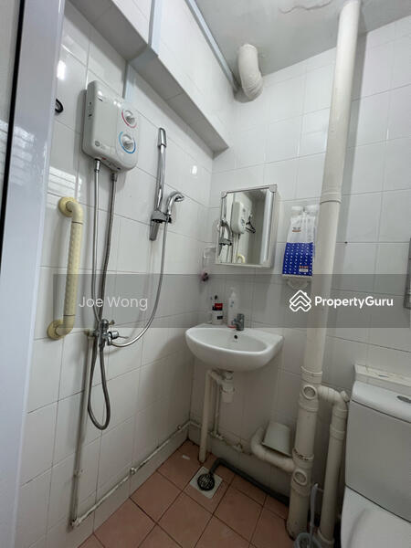 For Rent - 242 Hougang Street 22