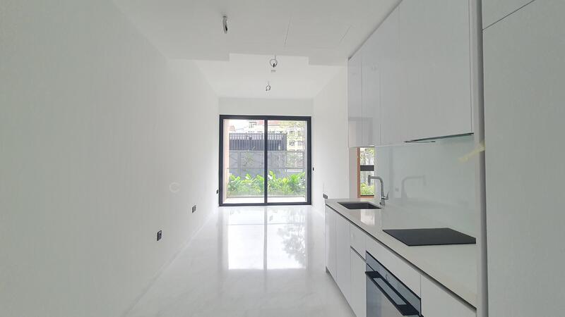 For Rent - Peak Residence
