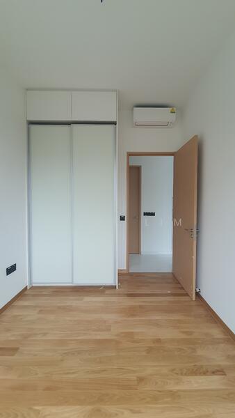 For Rent - Peak Residence
