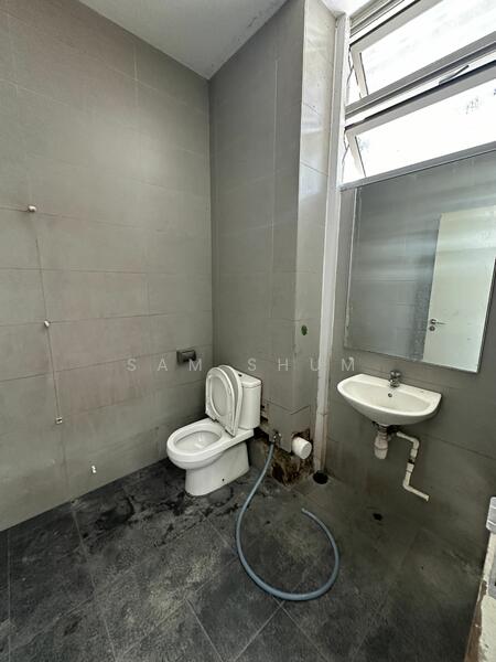 Mapex, 37 Jalan Pemimpin, 1,959 sqft, Light Industrial (B1) For Sale, by Sam Shum, 25415574 - CommercialGuru.com.sg