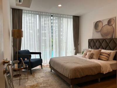 For Sale - Undervalued strata landed 5 bedrooms