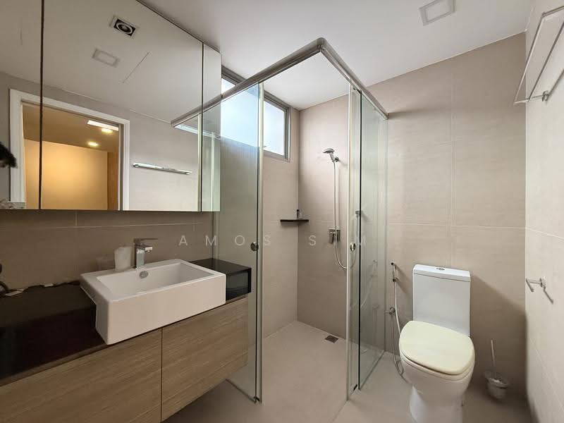 Chuan Villas, Chuan Close, Hougang / Punggol / Sengkang, 5 Bedrooms, 3,500 sqft, Terraced House For Sale, by Amos Sim, 25416641 - PropertyGuru.com.sg