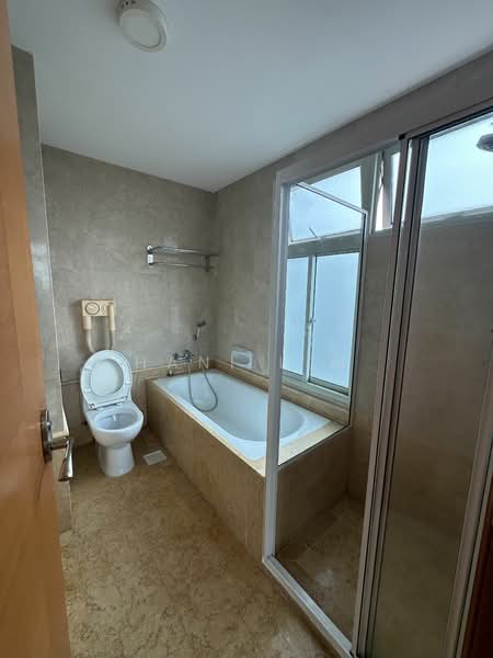 Queens, 10 Stirling Road, 4 Bedrooms, 2,230 sqft, Condominium For Rent, by Hani Lim, 25416778 - PropertyGuru.com.sg