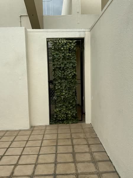 Queens, 10 Stirling Road, 4 Bedrooms, 2,230 sqft, Condominium For Rent, by Hani Lim, 25416778 - PropertyGuru.com.sg