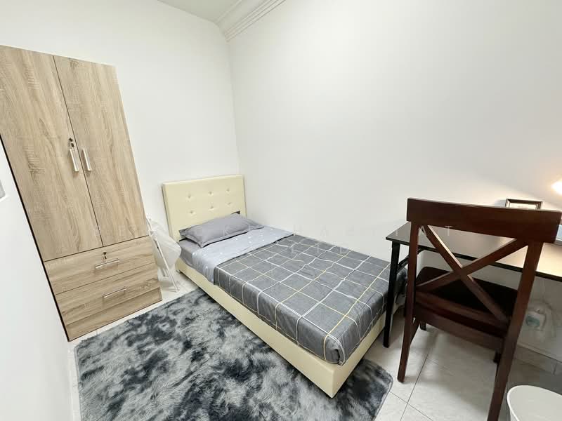 Central Green, 1 Jalan Membina, Room Rental, 100 sqft, Condominium For Rent, by Bespoke Habitat Pte Ltd, 25417651 - 14-01 ECON1 - PropertyGuru.com.sg