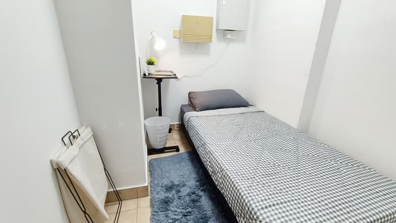 Dover Parkview, 32 Dover Rise, Room Rental, 100 sqft, Condominium For Rent, by Bespoke Habitat Pte Ltd, 25417669 - 12-11 CR6 - PropertyGuru.com.sg