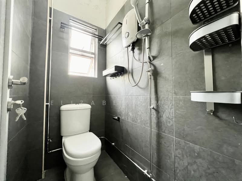 Pasir Panjang MRT cheap coliving rooms, Pasir Panjang Road, Room Rental, 200 sqft, Shophouse For Rent, by Elizabeth Mok, 25417865 - PropertyGuru.com.sg