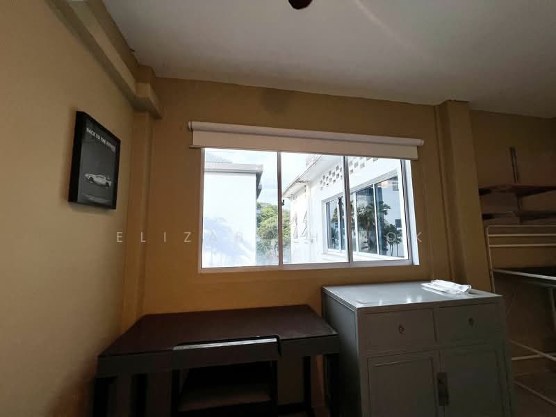 Pasir Panjang MRT cheap coliving rooms, Pasir Panjang Road, Room Rental, 200 sqft, Shophouse For Rent, by Elizabeth Mok, 25417865 - 118B - PropertyGuru.com.sg