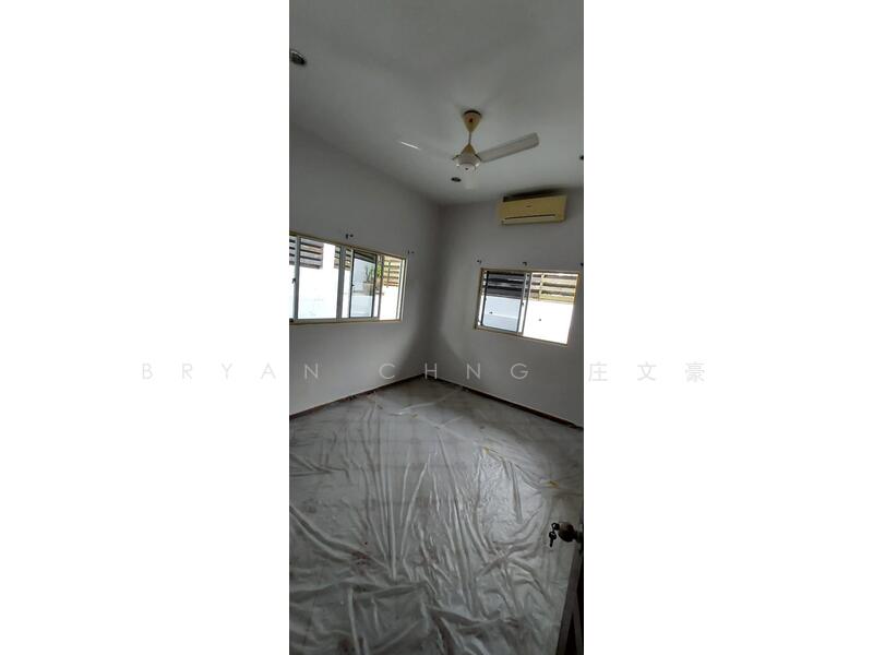 For Sale - Single Storey 99yrs Semi D at Fuyong Estate for Sale