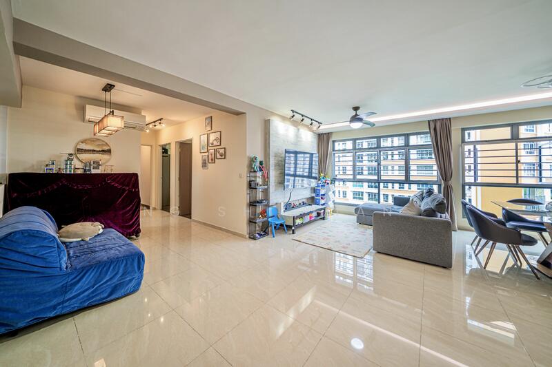 684A Edgedale Plains, 684A Edgedale Plains, 3 Bedrooms, 1,216 sqft, HDB Flat For Sale, by Ng Shi Xian, 25418059 - PropertyGuru.com.sg