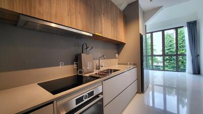 For Rent - Parksuites