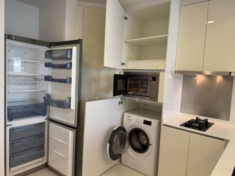 76 Shenton, 76 Shenton Way, 1 Bedroom, 624 sqft, Apartment For Rent, by Keith Teoh, 25418659 - Well equipped Kitchen - PropertyGuru.com.sg