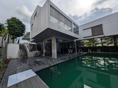 For Sale - Good class bungalow in Holland