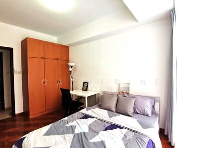 For Rent - UE Square