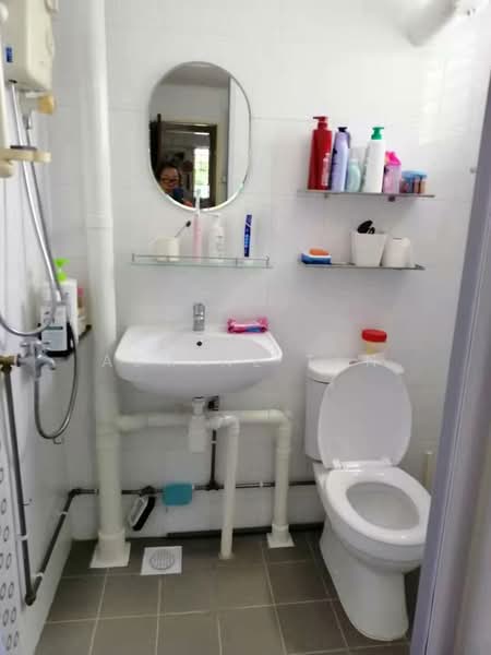 549 Bedok North Avenue 1, 549 Bedok North Avenue 1, Room Rental, 100 sqft, HDB Flat For Rent, by Asmine Tan, 25420242 - PropertyGuru.com.sg