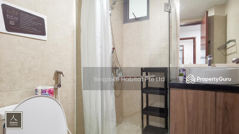 21-05 COMMON BATHROOM