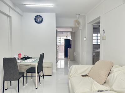 For Sale - 549 Ang Mo Kio Avenue 10