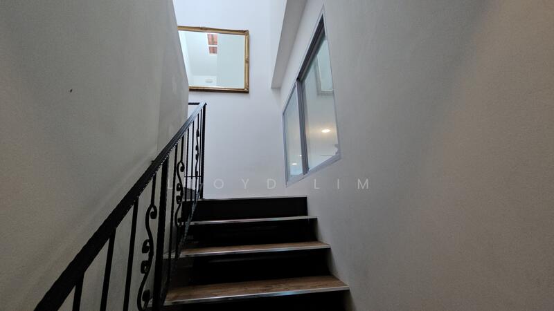Eng Hoon/ Tiong Bahru / Seng Poh/ Yong Siak St, Eng Hoon/ Tiong Bahru / Seng Poh/ Yong Siak St, 2,700 sqft, Shop / Shophouse For Sale, by Lloyd Lim, 25420453 - CommercialGuru.com.sg