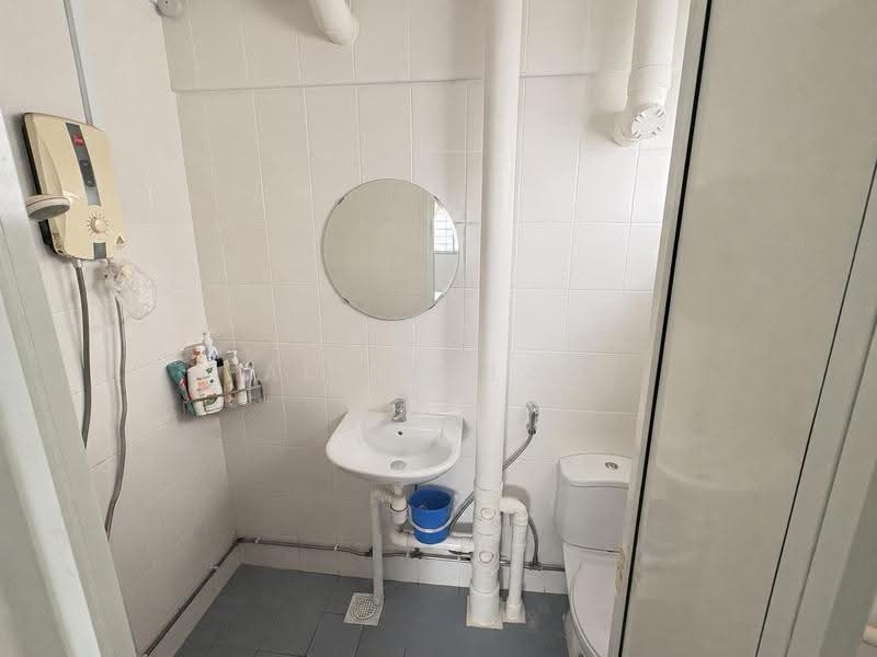 431 Ang Mo Kio Avenue 10, 431 Ang Mo Kio Avenue 10, Ang Mo Kio / Bishan / Thomson, 3 Bedrooms, 1,281 sqft, HDB Flat For Sale, by Allan Lau, 25420971 - PropertyGuru.com.sg