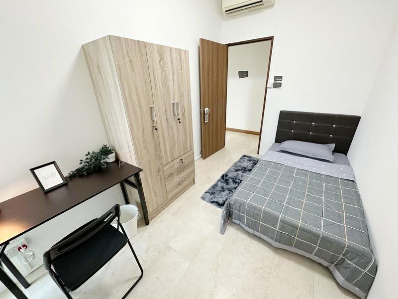 Summerhill, 52 Hume Avenue, Clementi Park / Upper Bukit Timah, Room Rental, 100 sqft, Condominium For Rent, by Bespoke Habitat Pte Ltd, 25421043 - 07-06 CR1 - PropertyGuru.com.sg
