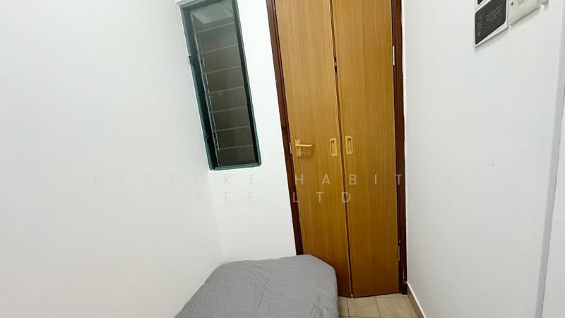 Summerdale, 2 Boon Lay Drive, Room Rental, 100 sqft, Condominium For Rent, by Bespoke Habitat Pte Ltd, 25421048 - 12-23 ECON7 - PropertyGuru.com.sg