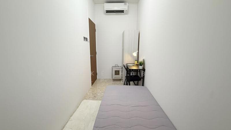 Summerdale, 2 Boon Lay Drive, Boon Lay / Jurong / Tuas, Room Rental, 100 sqft, Condominium For Rent, by Bespoke Habitat Pte Ltd, 25421048 - 13-09 PRS3 - PropertyGuru.com.sg