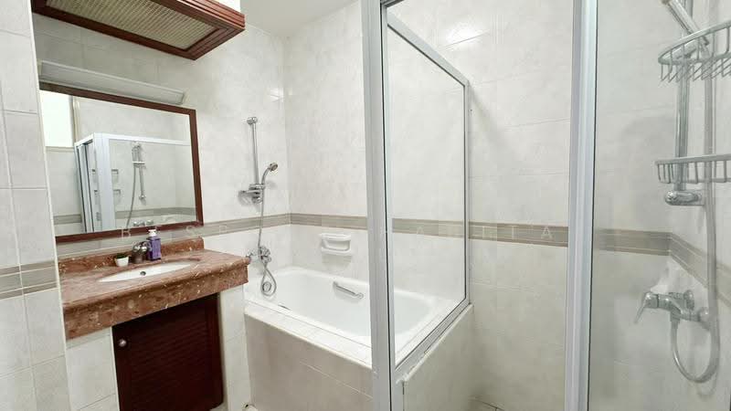 Northvale, 63 Choa Chu Kang Loop, Dairy Farm / Bukit Panjang / Choa Chu Kang, Room Rental, 100 sqft, Condominium For Rent, by Bespoke Habitat Pte Ltd, 25421059 - 06-02 MBR4 Bathroom - PropertyGuru.com.sg
