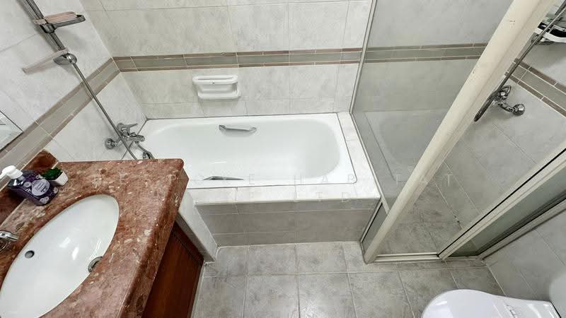 Northvale, 63 Choa Chu Kang Loop, Dairy Farm / Bukit Panjang / Choa Chu Kang, Room Rental, 100 sqft, Condominium For Rent, by Bespoke Habitat Pte Ltd, 25421059 - 11-04 MBR4 Bathroom - PropertyGuru.com.sg