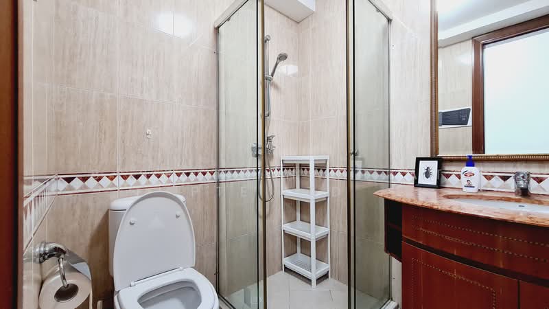 03-08 COMMON BATHROOM