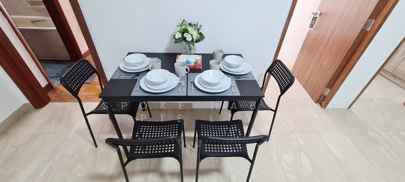 Hazel Park Condo, 17 Hazel Park Condo, Room Rental, 150 sqft, Condominium For Rent, by Bespoke Habitat Pte Ltd, 25421095 - DINING AREA - PropertyGuru.com.sg