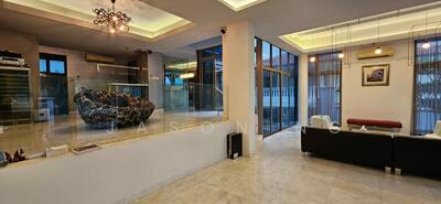 For Sale - East Coast Hill