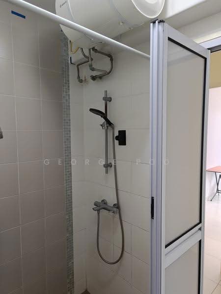 126C Kim Tian Road, 126C Kim Tian Road, Alexandra / Commonwealth, Room Rental, 150 sqft, HDB Flat For Rent, by George Poo, 25421777 - Bathroom - PropertyGuru.com.sg