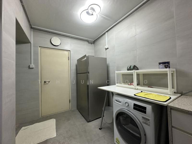 8A Boon Tiong Road, 8A Boon Tiong Road, Alexandra / Commonwealth, Room Rental, 100 sqft, HDB Flat For Rent, by Toh Jun Chong, 25422319 - PropertyGuru.com.sg