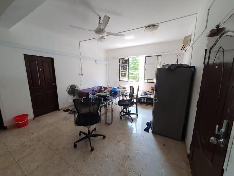 Lorong 16 Walkup Apartment, Lorong 16 Geylang, Eunos / Geylang / Paya Lebar, 3 Bedrooms, 1,000 sqft, Walk-up Apartment For Rent, by Ander Ang, 25422341 - PropertyGuru.com.sg