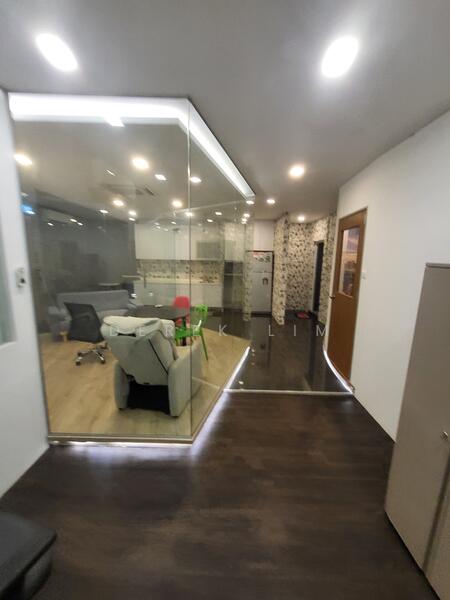 Oxley BizHub, 61 Ubi Road 1, Eunos / Geylang / Paya Lebar, 1,141 sqft, Light Industrial (B1) For Sale, by Derek Lim, 25422838 - CommercialGuru.com.sg