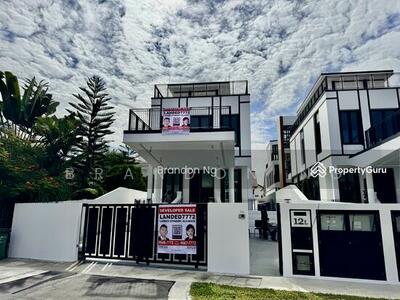 For Sale - ⭐️⭐️LANDED7772 @ LAST UNIT!! JUST TOP! BRAND NEW B&W COLONIAL STYLE BUNGALOW