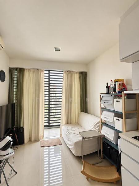 Centra Suites, 38 Geylang Lorong 25A, Eunos / Geylang / Paya Lebar, 1 Bedroom, 463 sqft, Apartment For Rent, by Ong Beng Yew, 25423705 - Living Room - PropertyGuru.com.sg
