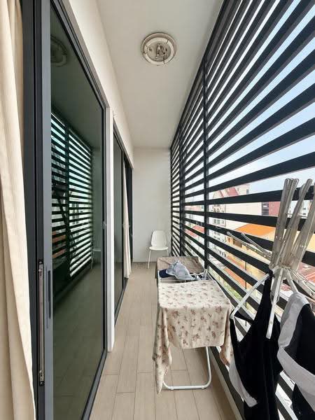 Centra Suites, 38 Geylang Lorong 25A, Eunos / Geylang / Paya Lebar, 1 Bedroom, 463 sqft, Apartment For Rent, by Ong Beng Yew, 25423705 - Balcony - PropertyGuru.com.sg